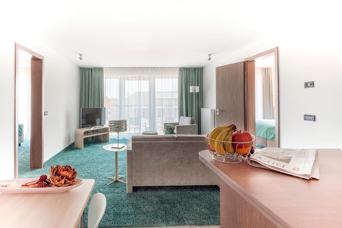 Hotel Schelf Gmbh & Co. Kg Бюзум Экстерьер фото